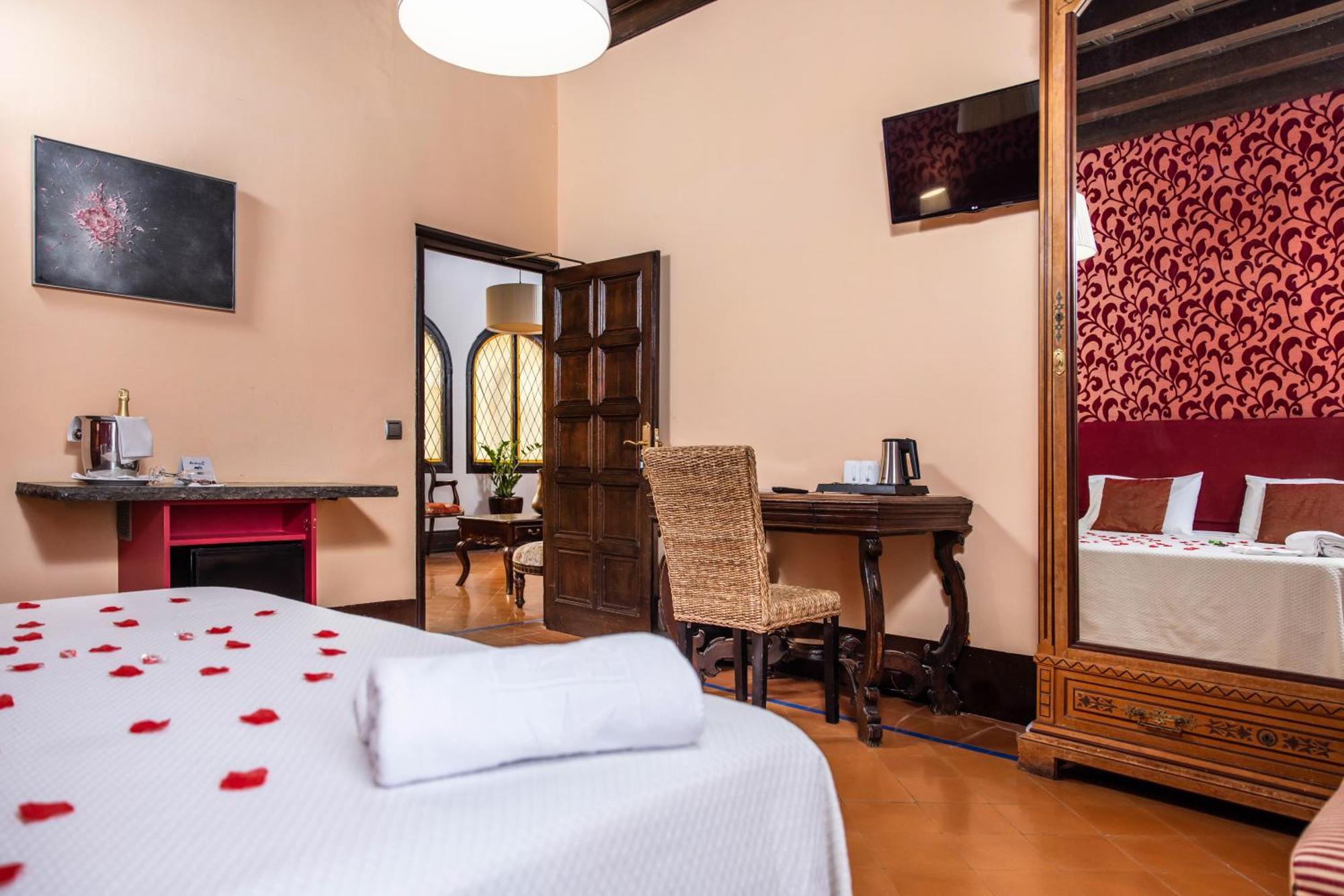 Superior Double Room,1576697318:JPEG